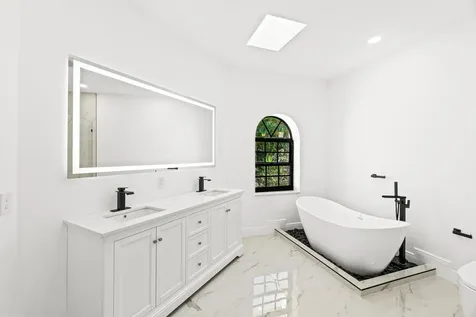 22548 Caravelle Circle Boca Raton FL 33433