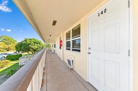142 Norwich F West Palm Beach FL 33417