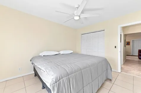142 Norwich F West Palm Beach FL 33417