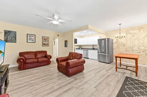 142 Norwich F West Palm Beach FL 33417