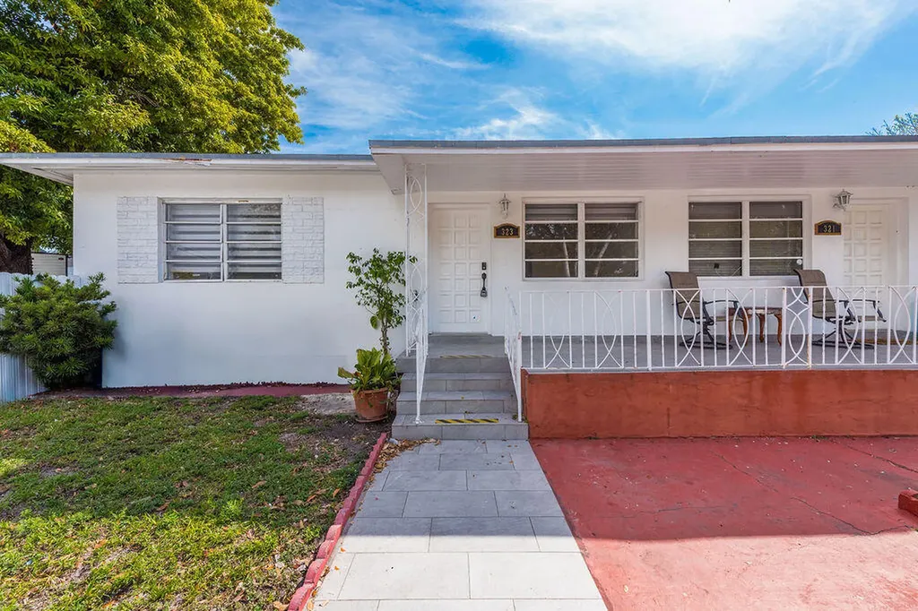 323 NW 21st Avenue Miami FL 33125