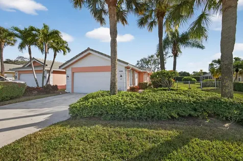 4238 Royal Oak Drive Palm Beach Gardens FL 33410