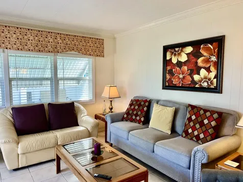 1552 S 33rd Road Hollywood FL 33021