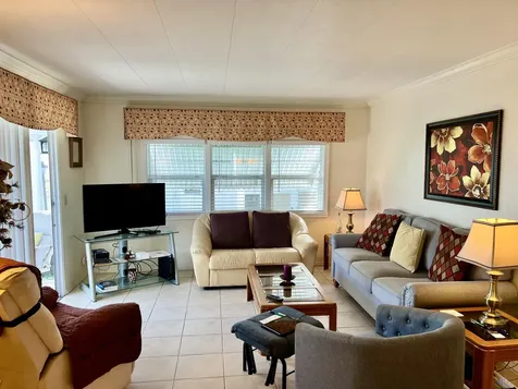 1552 S 33rd Road Hollywood FL 33021