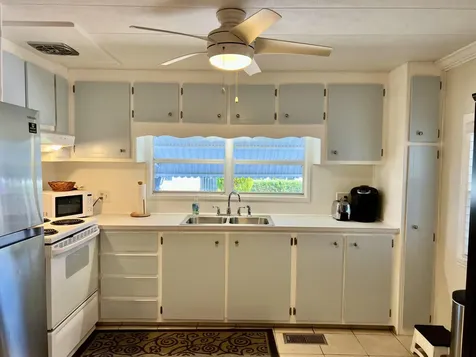 1552 S 33rd Road Hollywood FL 33021