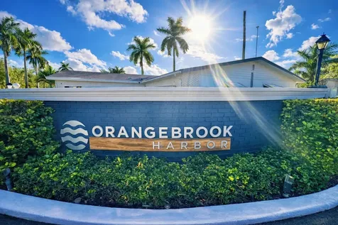 1552 S 33rd Road Hollywood FL 33021