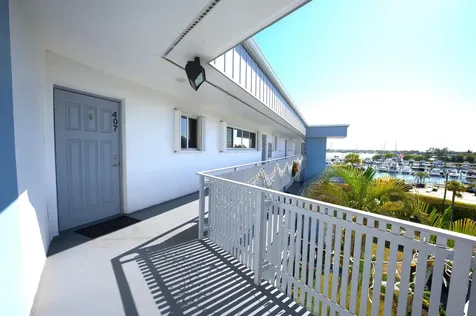 100 Waterway Drive Lantana FL 33462