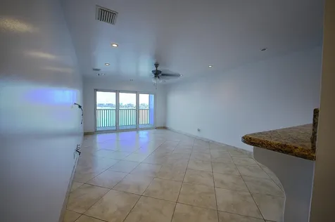 100 Waterway Drive Lantana FL 33462
