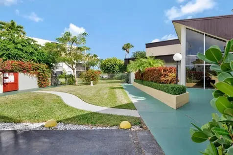 100 Waterway Drive Lantana FL 33462