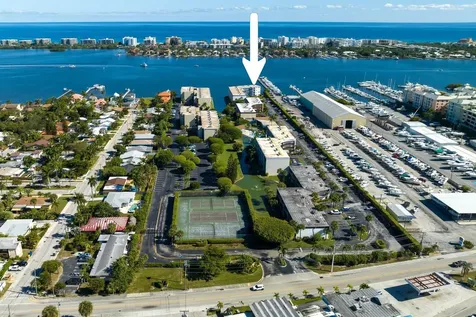 100 Waterway Drive Lantana FL 33462