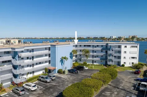 100 Waterway Drive Lantana FL 33462