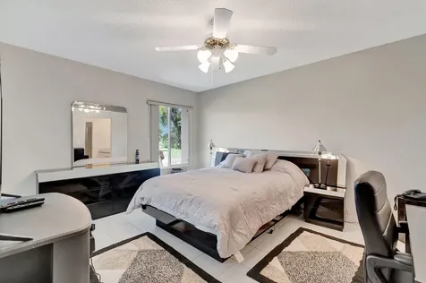 280 Nw 67th Street Boca Raton FL 33487