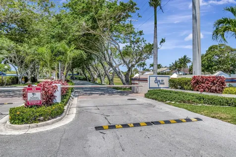 280 Nw 67th Street Boca Raton FL 33487