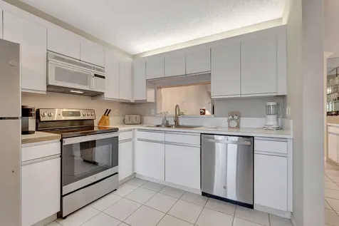 280 Nw 67th Street Boca Raton FL 33487