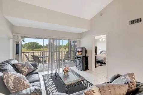 280 Nw 67th Street Boca Raton FL 33487