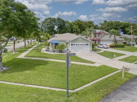 8095 Burlington Court Lake Worth FL 33467