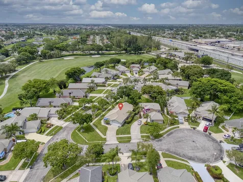 8095 Burlington Court Lake Worth FL 33467