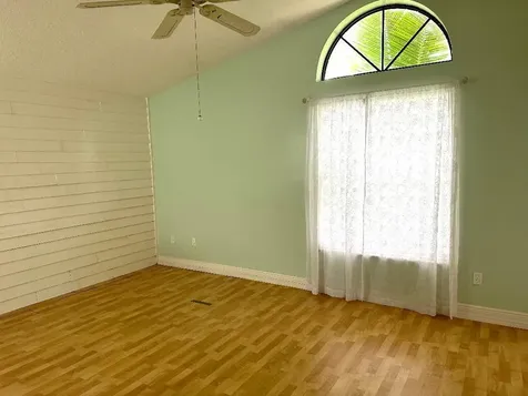 8095 Burlington Court Lake Worth FL 33467