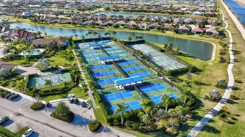 11460 SW Pietra Way Port Saint Lucie FL 34987