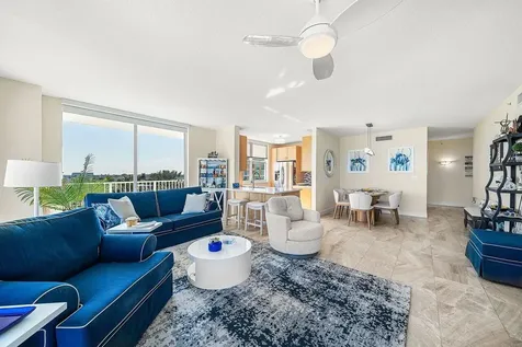 625 Casa Loma Boulevard Boynton Beach FL 33435