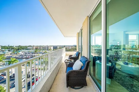 625 Casa Loma Boulevard Boynton Beach FL 33435