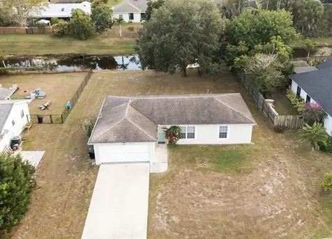 1292 Sw Bellevue Avenue Port Saint Lucie FL 34953