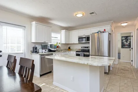 1292 Sw Bellevue Avenue Port Saint Lucie FL 34953
