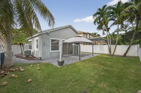 1475 Running Oak Lane Royal Palm Beach FL 33411