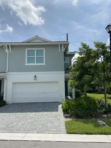 562 Parsons Way Deerfield Beach FL 33442