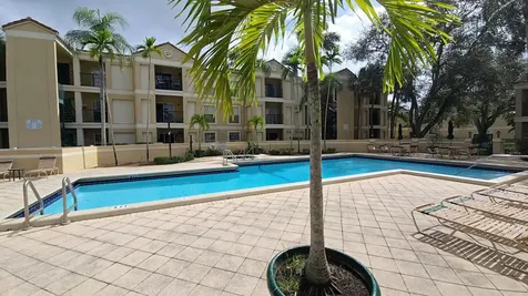 977 Riverside Drive Coral Springs FL 33071