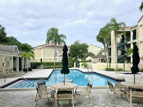 977 Riverside Drive Coral Springs FL 33071