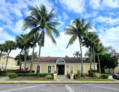 977 Riverside Drive Coral Springs FL 33071