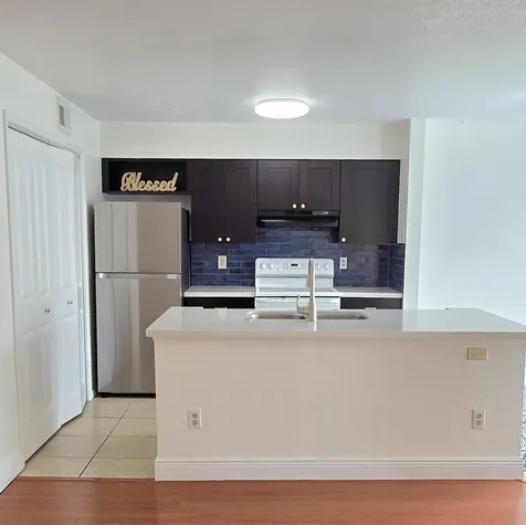 977 Riverside Drive Coral Springs FL 33071