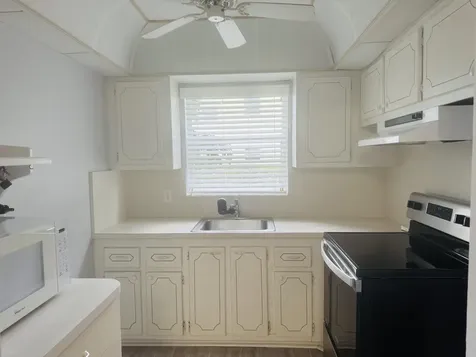 338 Windsor O West Palm Beach FL 33417