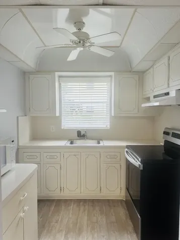 338 Windsor O West Palm Beach FL 33417