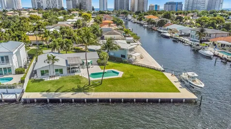 35 Castle Harbor Island Fort Lauderdale FL 33308