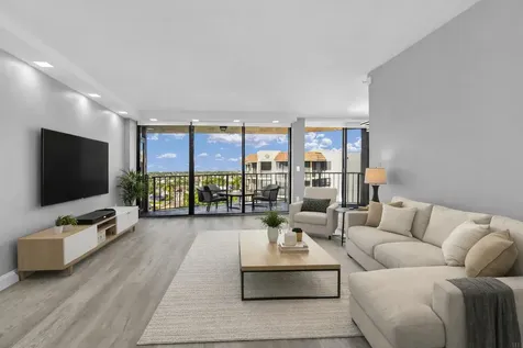 859 Jeffery Street Boca Raton FL 33487