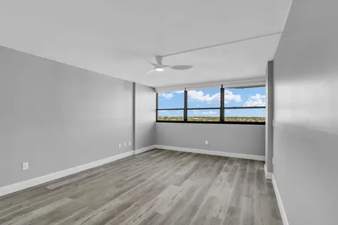 859 Jeffery Street Boca Raton FL 33487