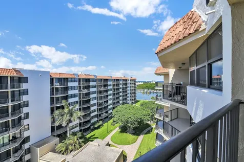 859 Jeffery Street Boca Raton FL 33487