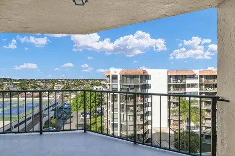 859 Jeffery Street Boca Raton FL 33487