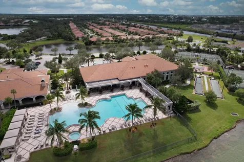 8881 Sw Breve Way Port Saint Lucie FL 34987