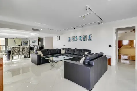 5380 N Ocean Drive Singer Island FL 33404