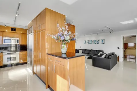 5380 N Ocean Drive Singer Island FL 33404