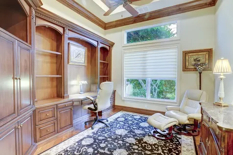 231 Se Bella Strano Port Saint Lucie FL 34984