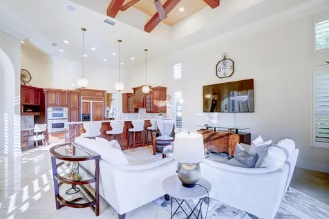 231 Se Bella Strano Port Saint Lucie FL 34984
