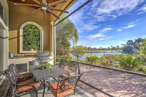 231 Se Bella Strano Port Saint Lucie FL 34984