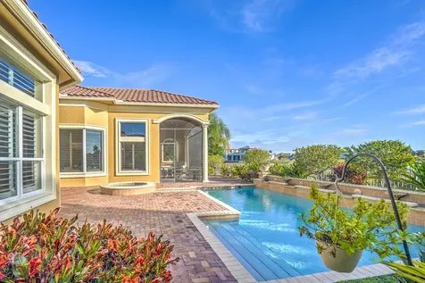 231 Se Bella Strano Port Saint Lucie FL 34984