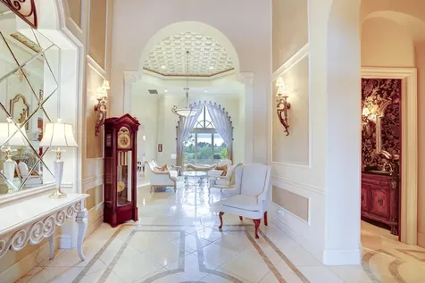 231 Se Bella Strano Port Saint Lucie FL 34984