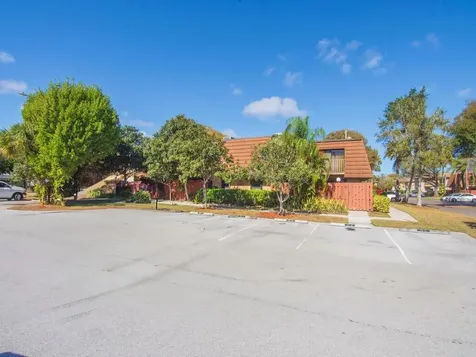1458 N Lawnwood Circle Fort Pierce FL 34950