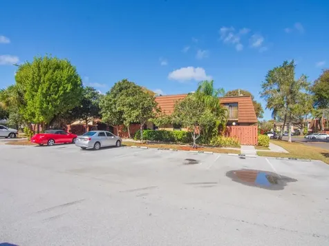 1458 N Lawnwood Circle Fort Pierce FL 34950
